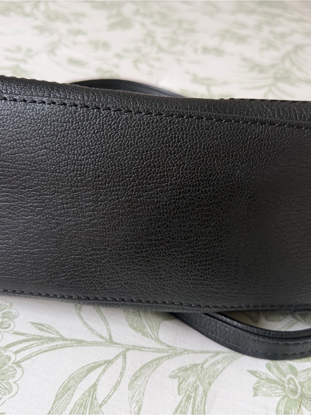 Marc Jacobs Black Pebbled Leather Wellington Satchel with Gold Hardware with COA - Picture 10 of 16